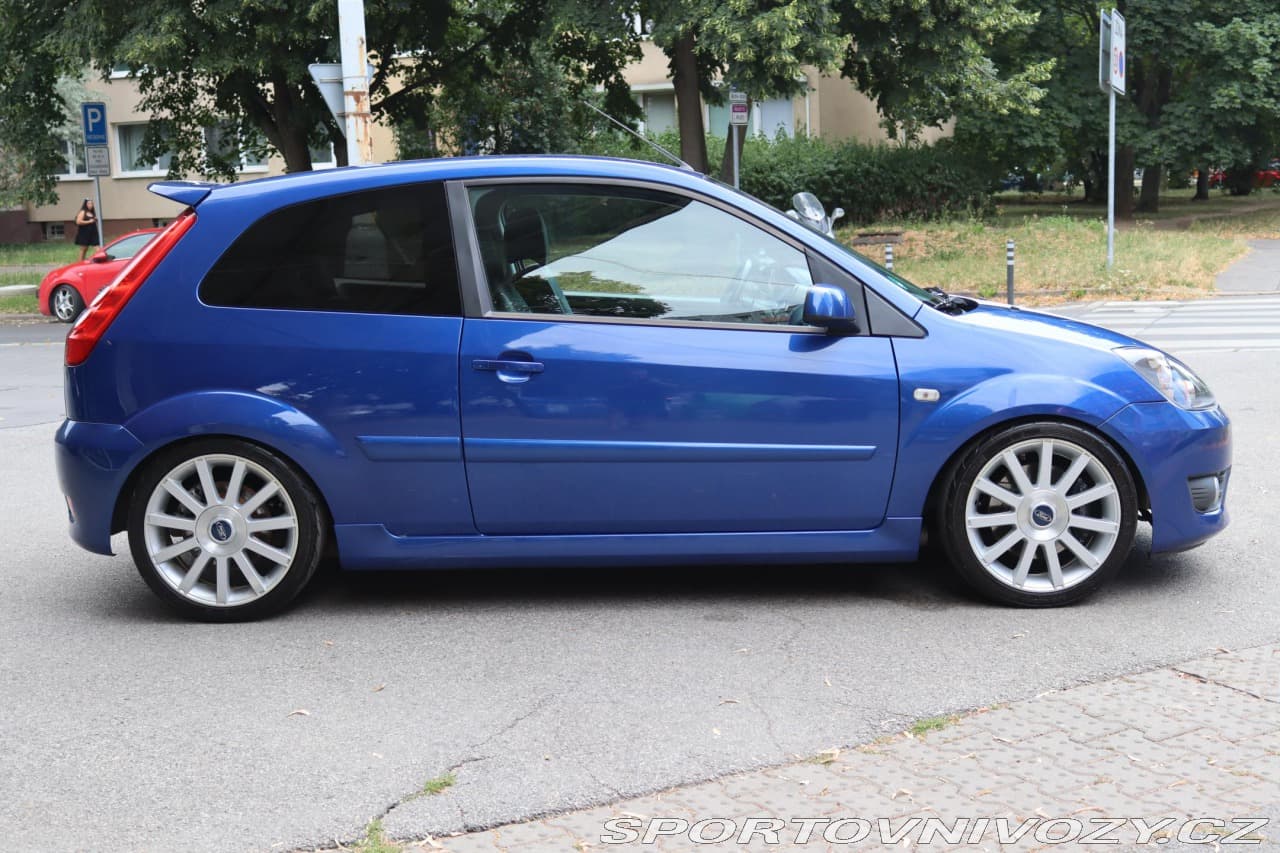 2006 Ford FIESTA - 9