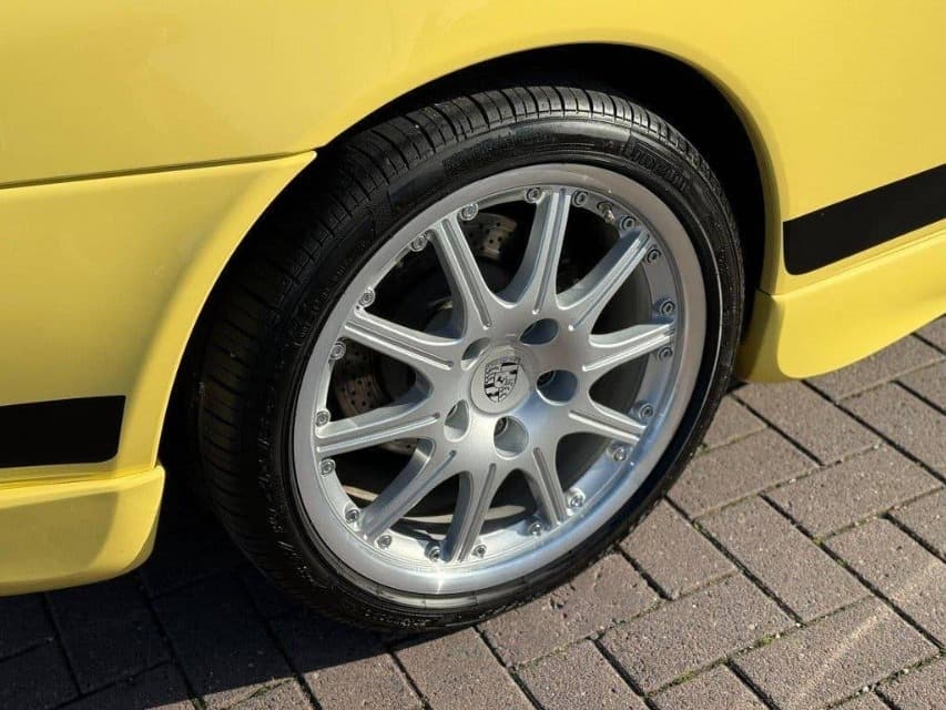 1998 Porsche 911 - 14