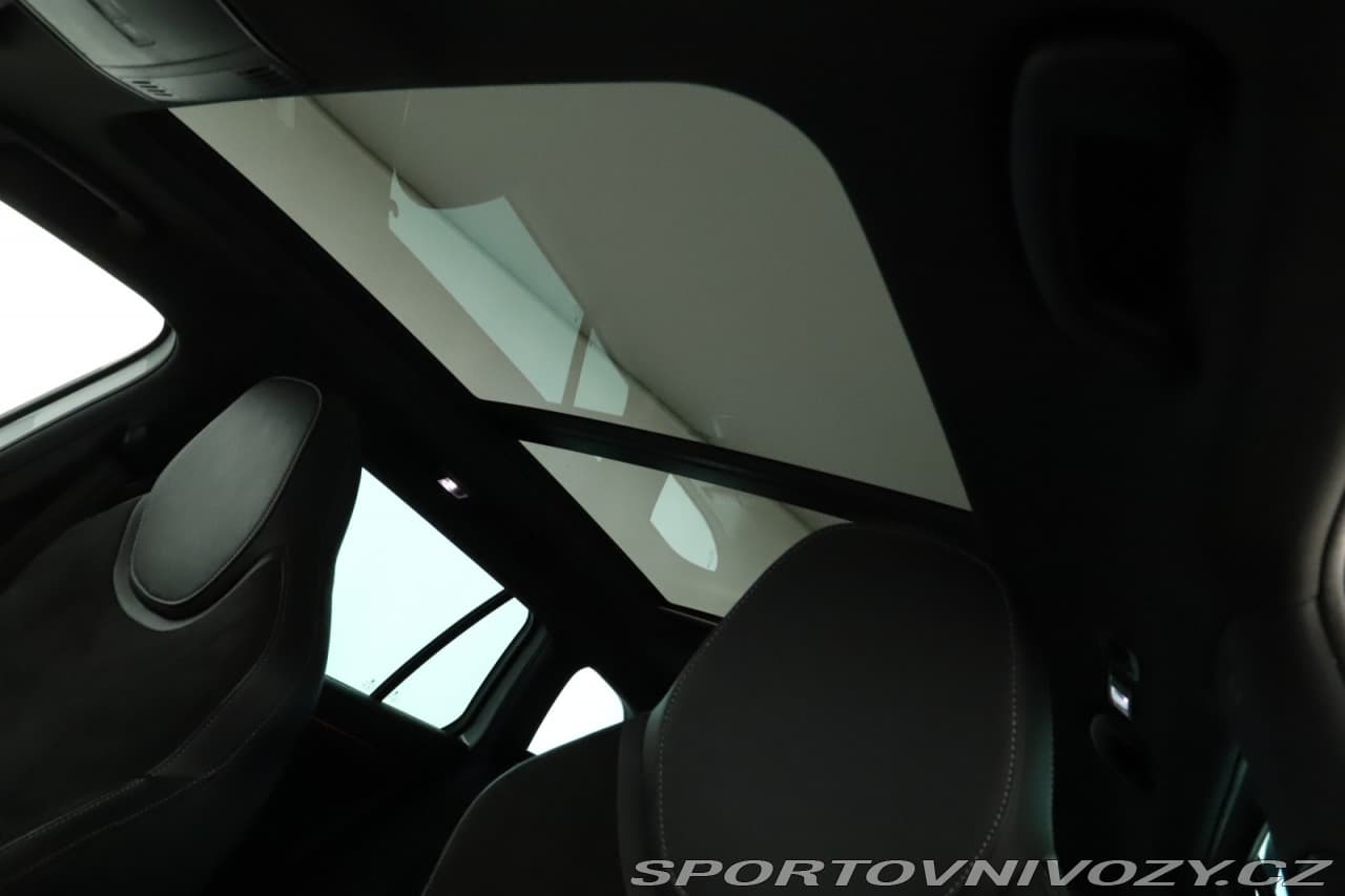 2016 Škoda SUPERB - 16