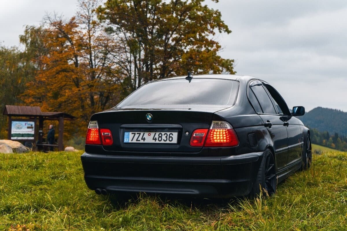 2001 BMW 3-SERIES - 3