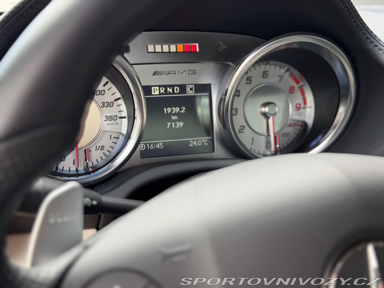 2010 Mercedes-Benz SLS - 17