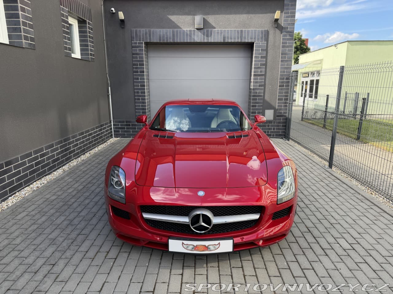 2010 Mercedes-Benz SLS - 2