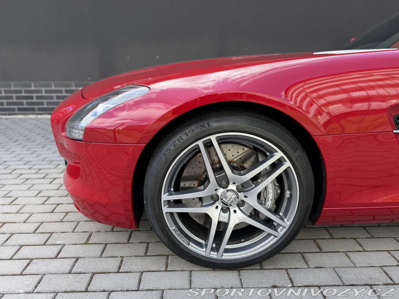 2010 Mercedes-Benz SLS - 4