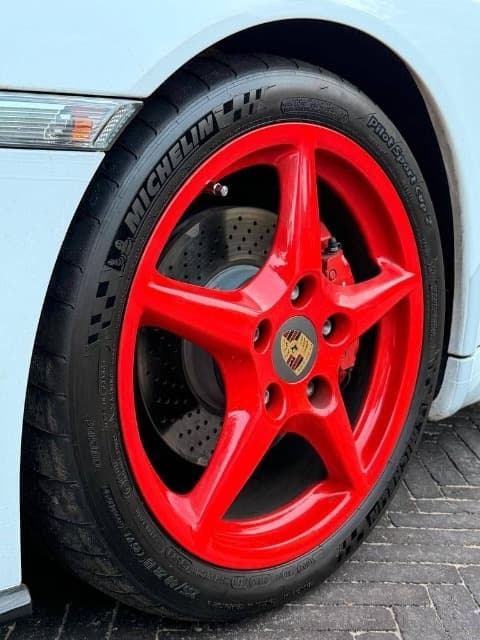 2005 Porsche 911 - 15