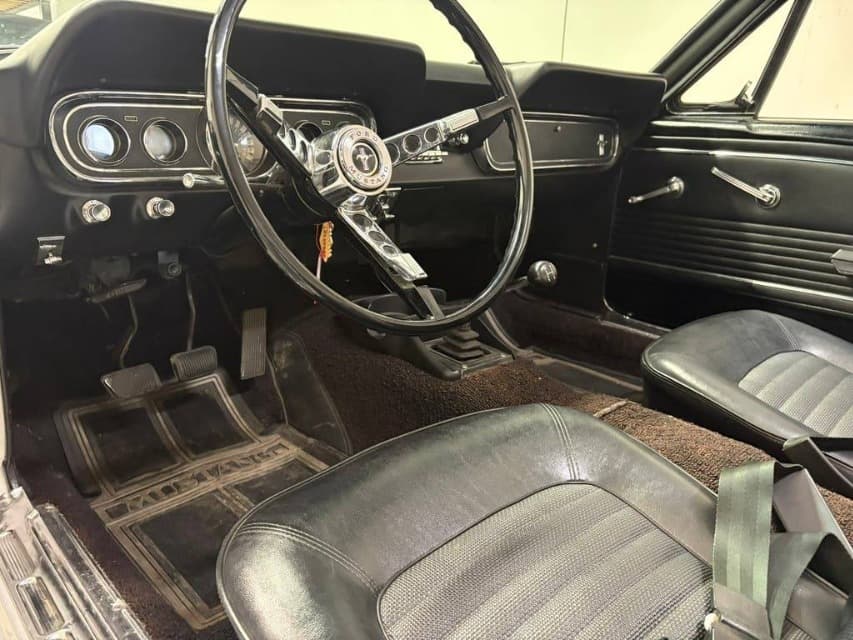 1966 Ford MUSTANG - 10