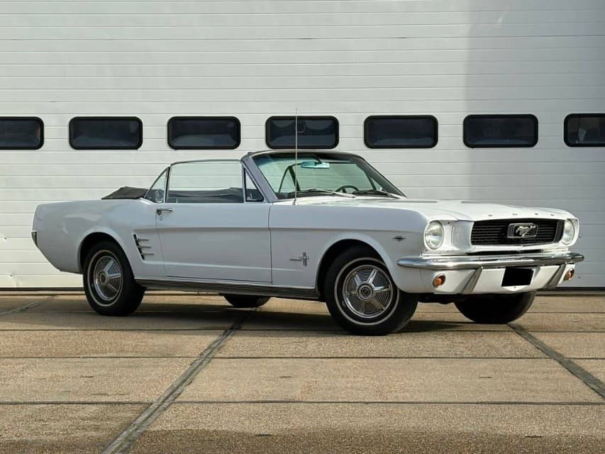 1966 Ford MUSTANG - 2
