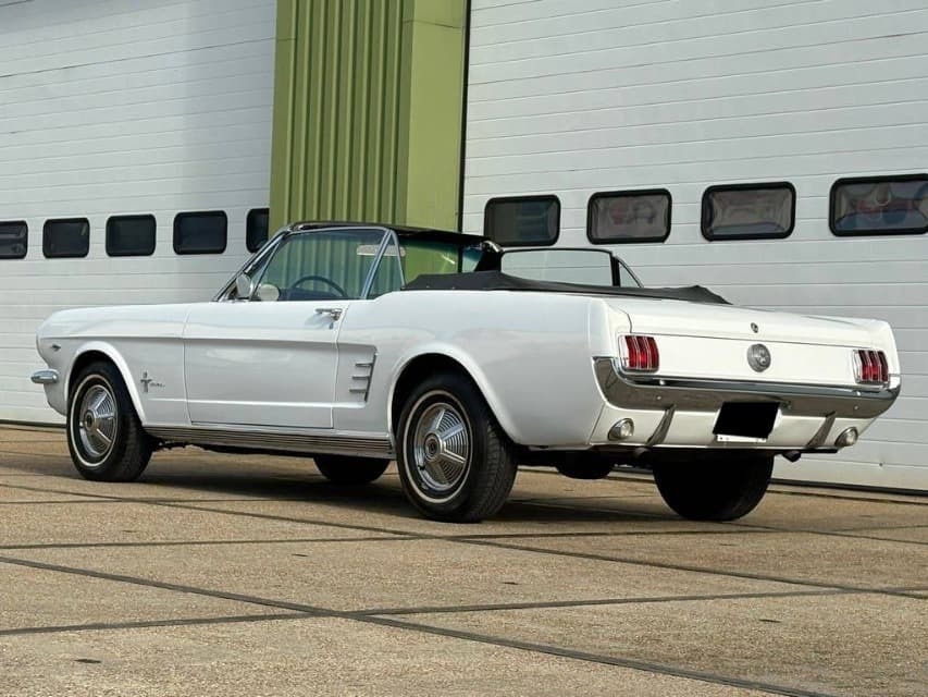 1966 Ford MUSTANG - 3