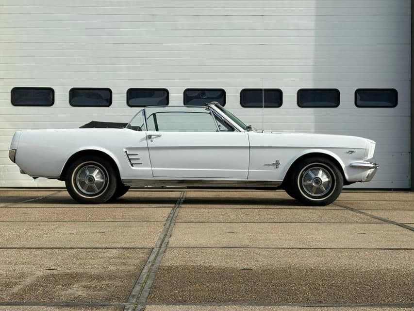 1966 Ford MUSTANG - 9