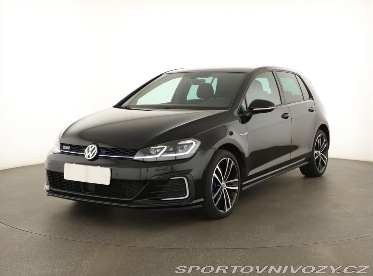 2020 Volkswagen GOLF - 2