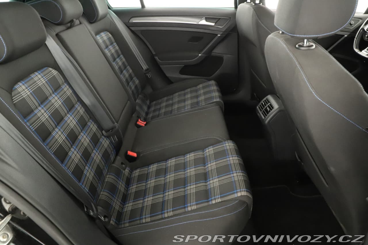 2020 Volkswagen GOLF - 7