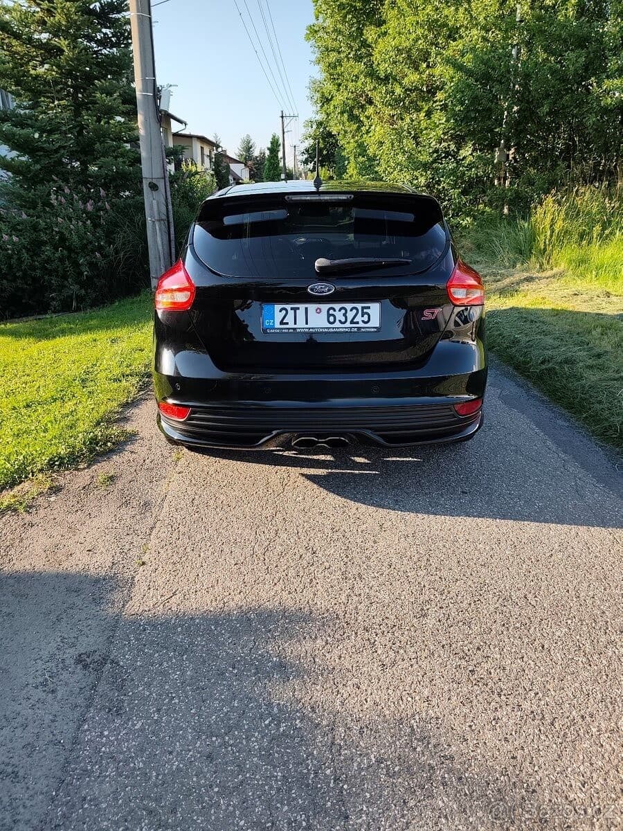2018 Ford FOCUS - 8