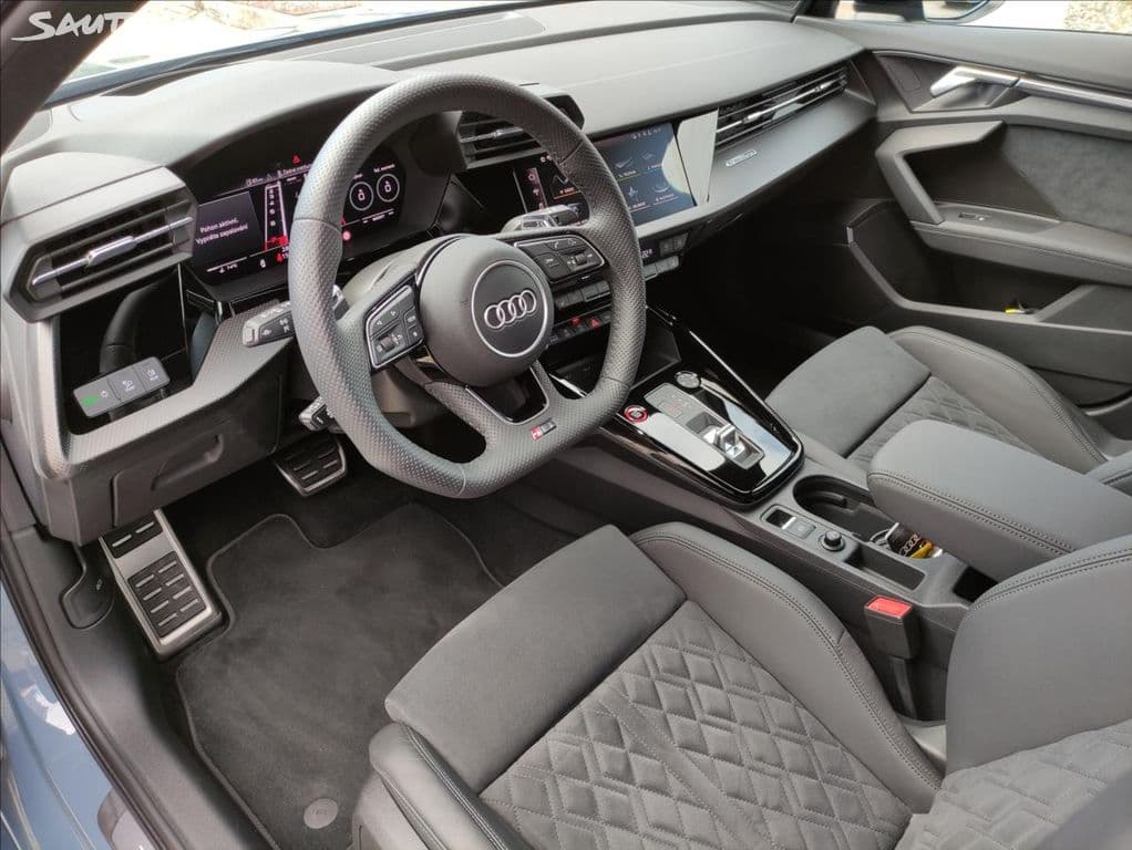 2022 Audi RS3 - 10