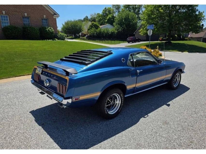 Ford MUSTANG - 4