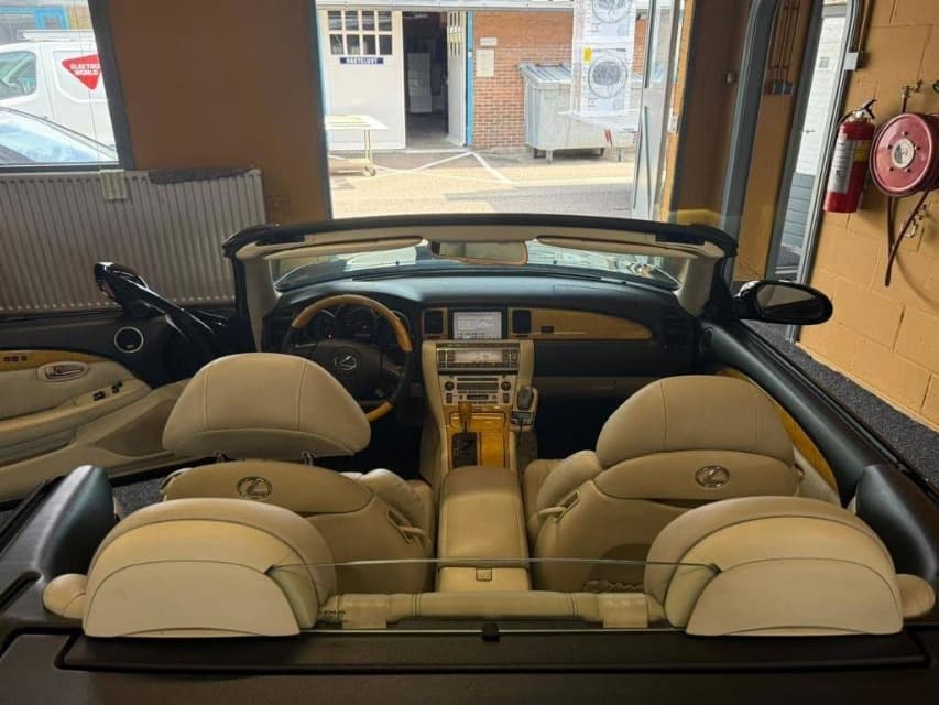 2002 Lexus SC - 8