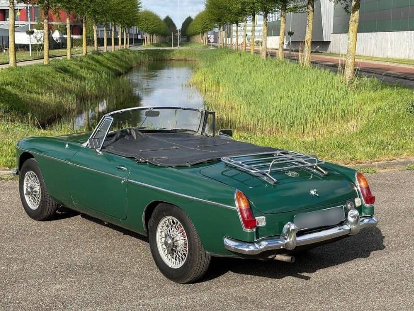 1967 MG MGB - 18
