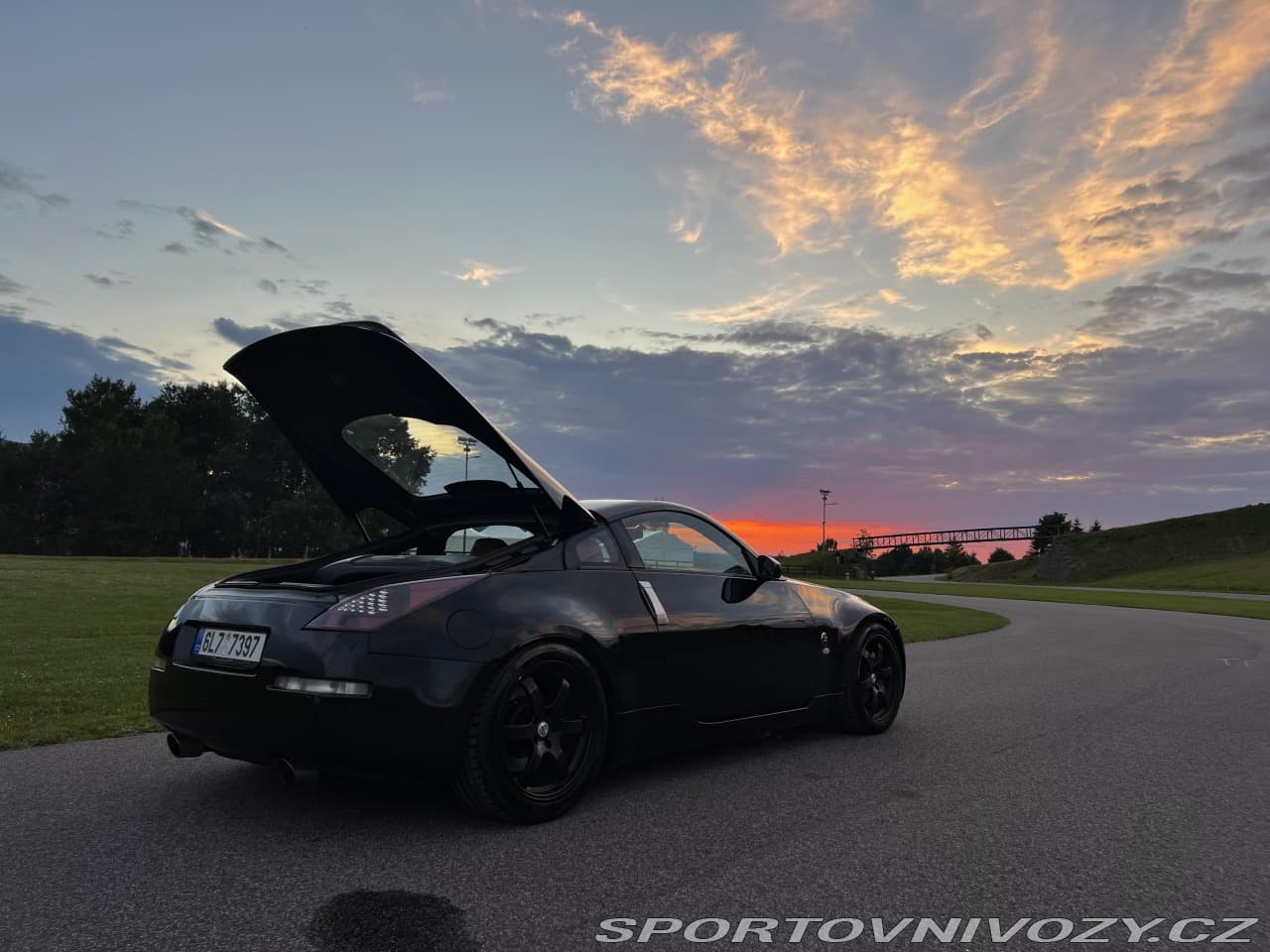 Nissan 350Z - 10