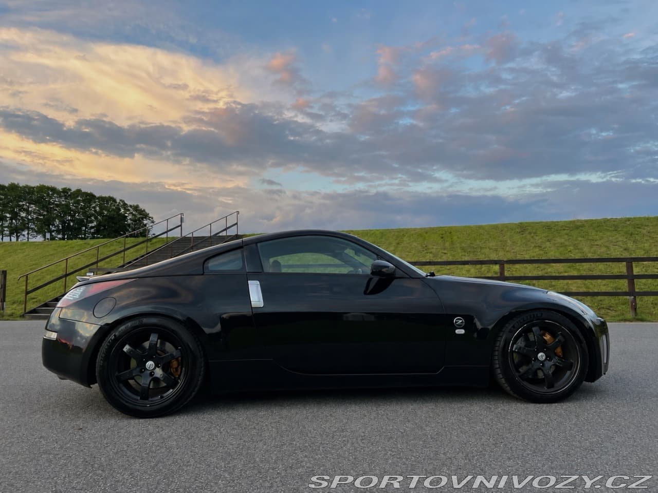 Nissan 350Z - 4