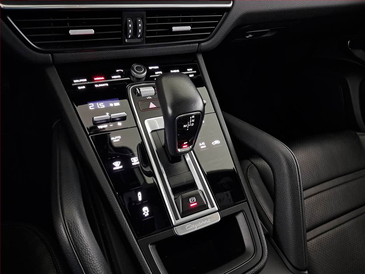 2023 Porsche CAYENNE - 13