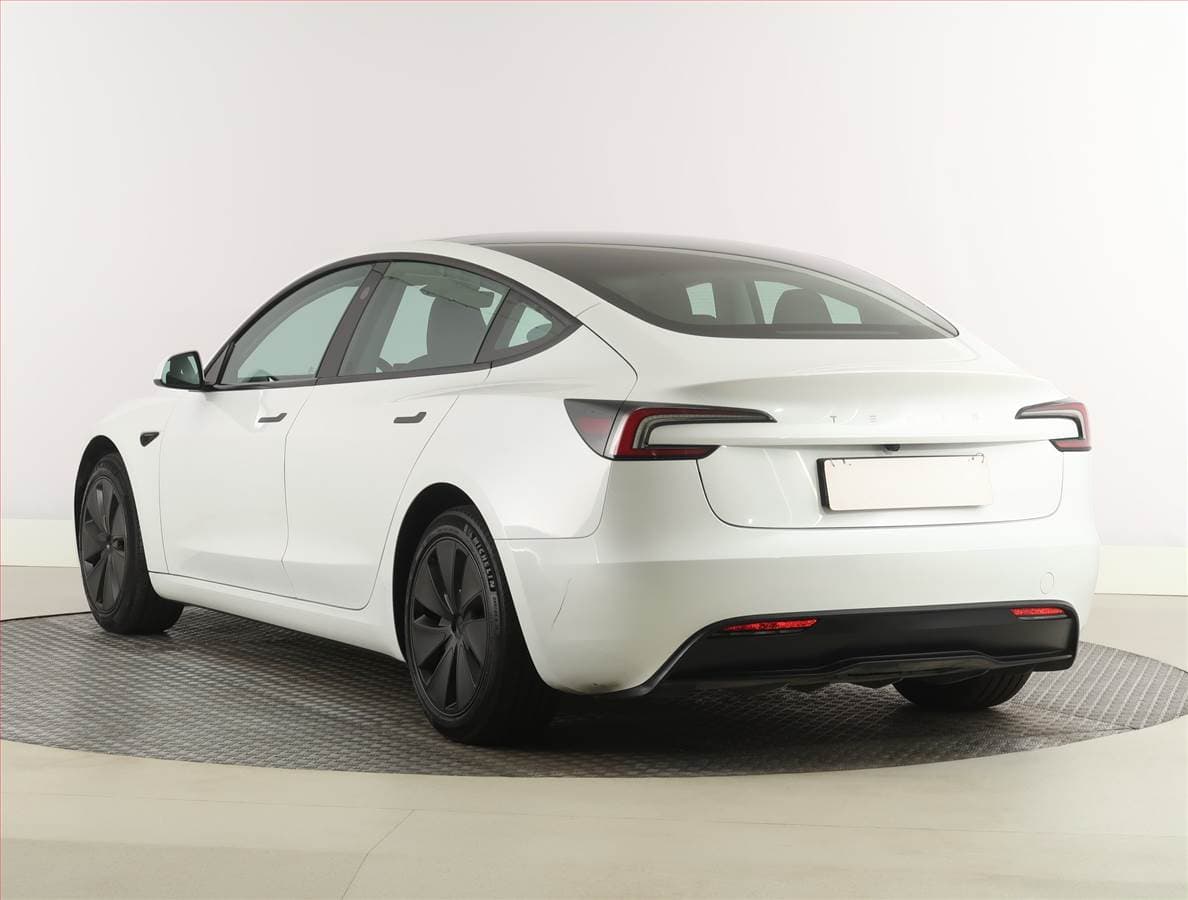 2025 Tesla MODEL 3 - 4