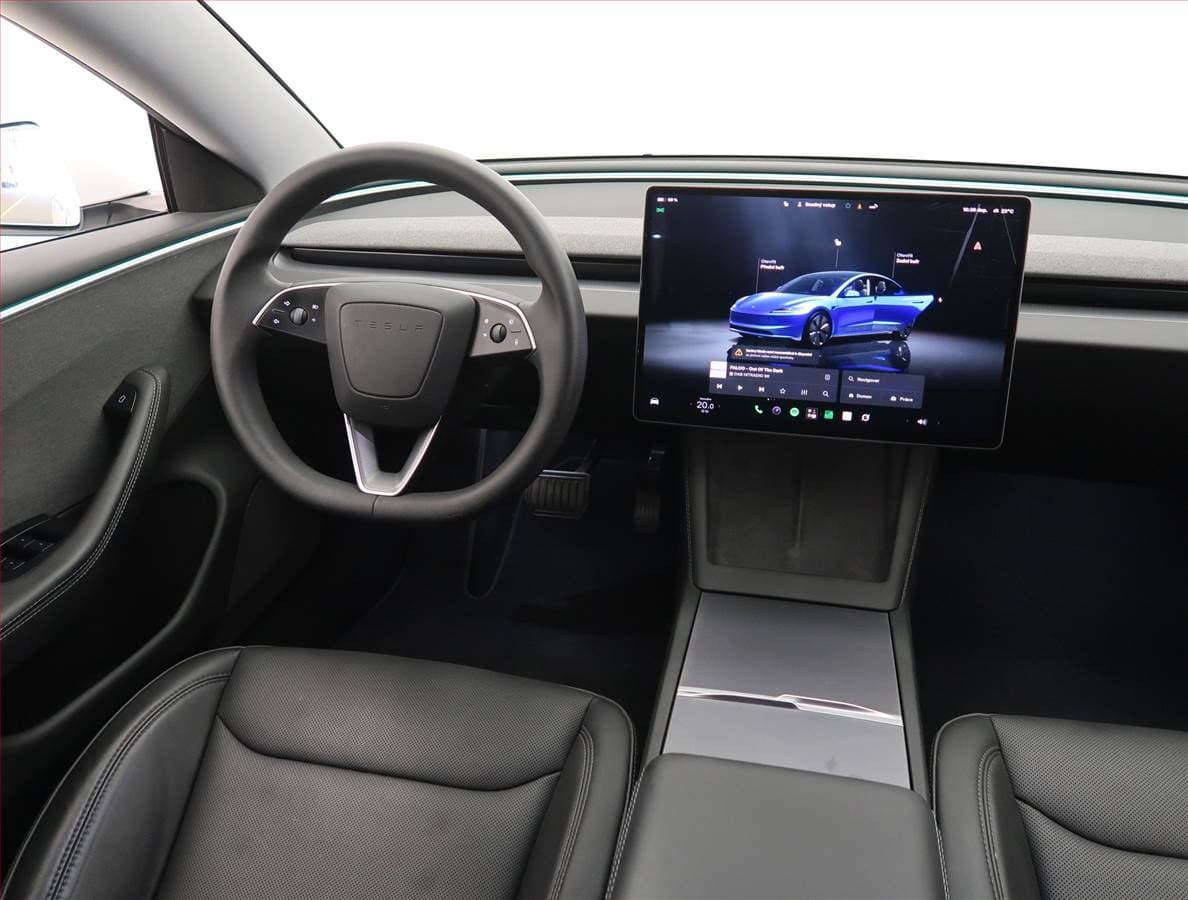 2025 Tesla MODEL 3 - 7