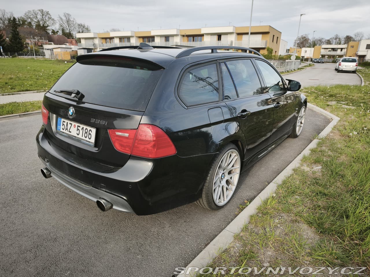 2010 BMW 3-SERIES - 4