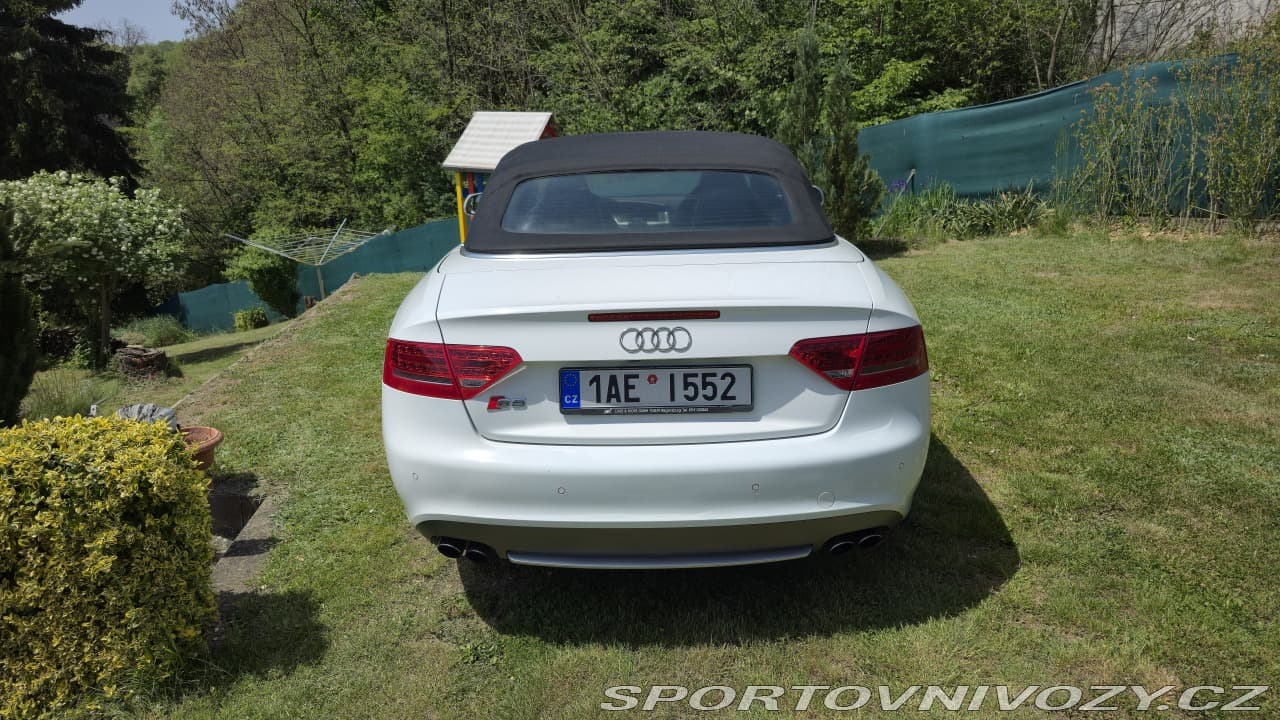 2009 Audi S5 - 3