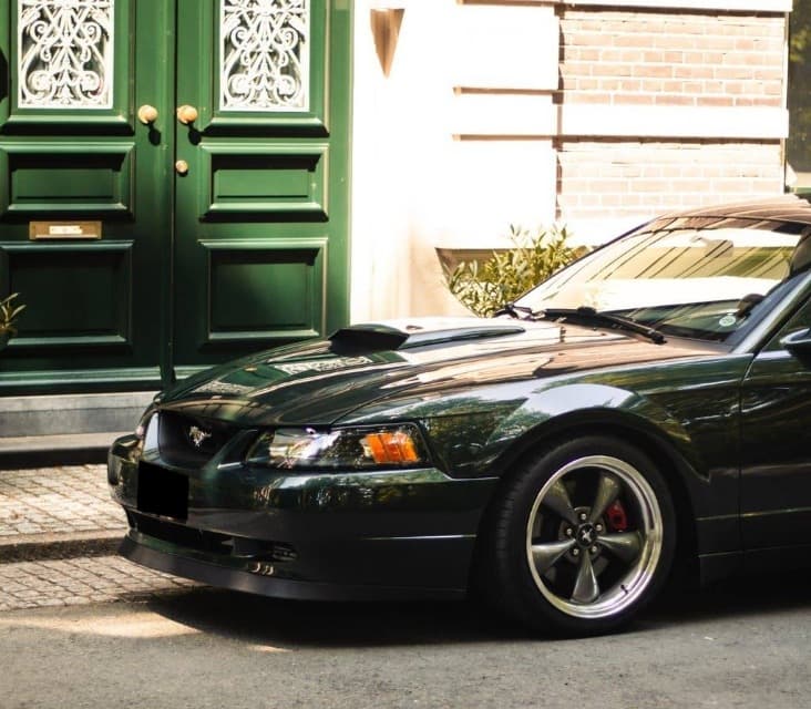 2001 Ford MUSTANG - 11