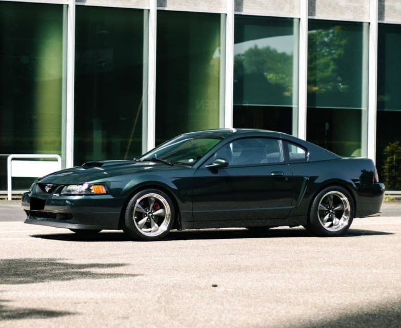 2001 Ford MUSTANG - 5