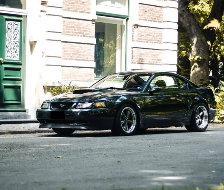 2001 Ford MUSTANG - 8