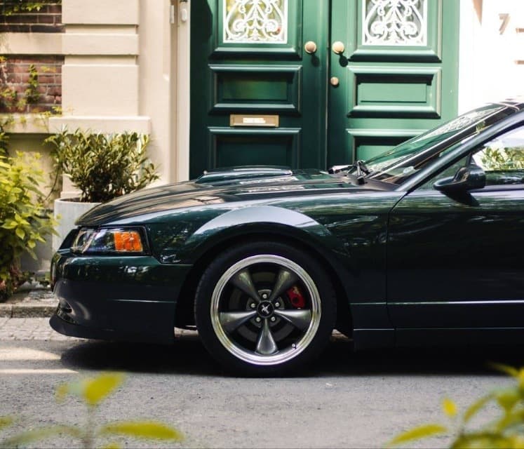 2001 Ford MUSTANG - 9