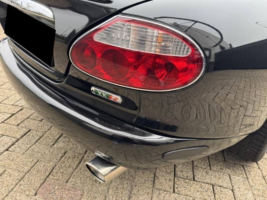 1999 Jaguar XK - 13