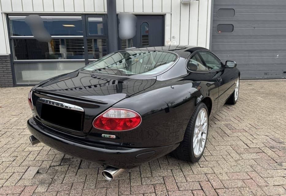 1999 Jaguar XK - 5