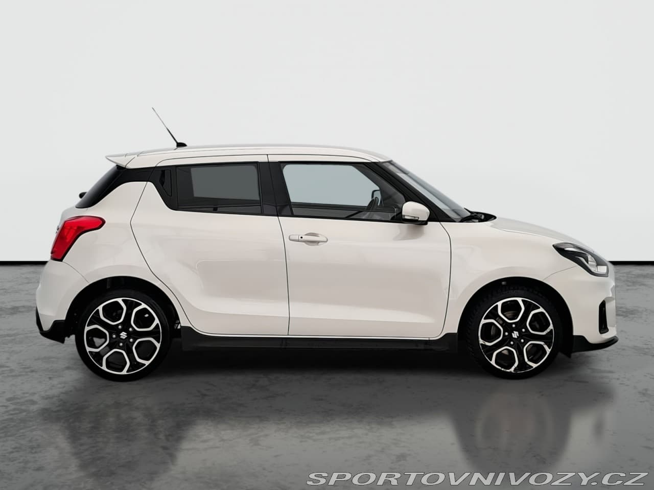 2022 Suzuki SWIFT - 6