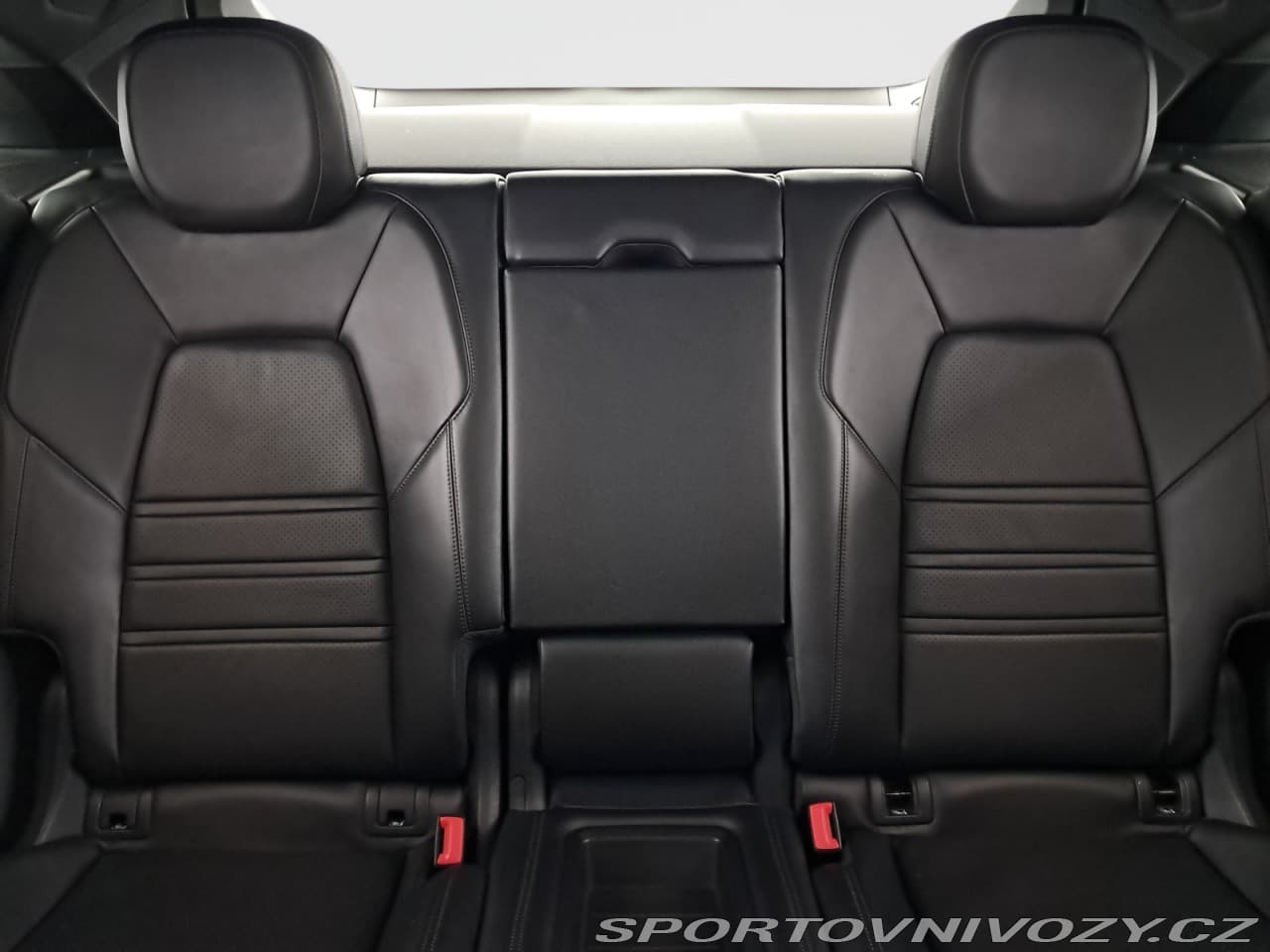 2023 Porsche CAYENNE - 10