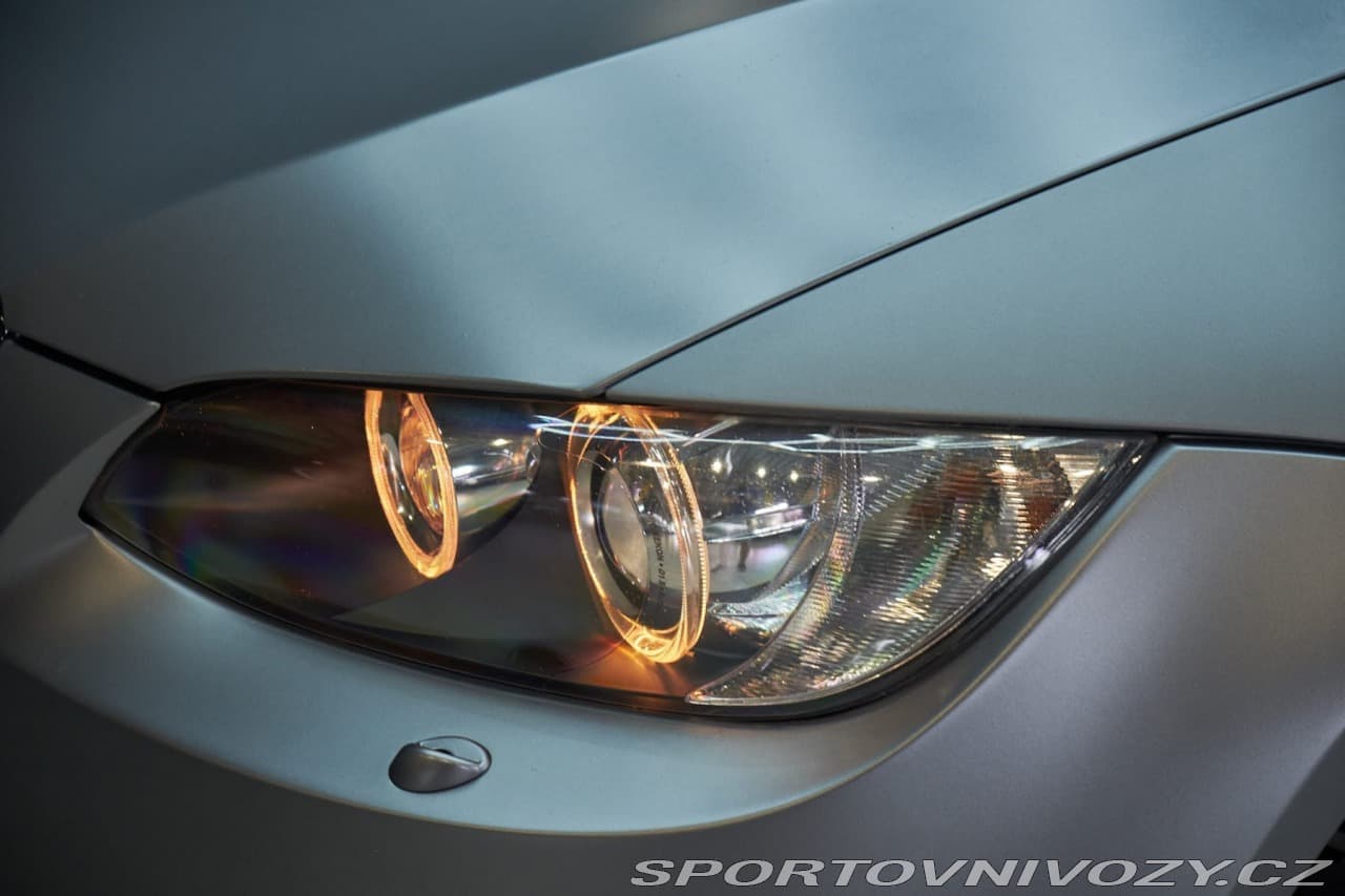 2010 BMW M3 - 5