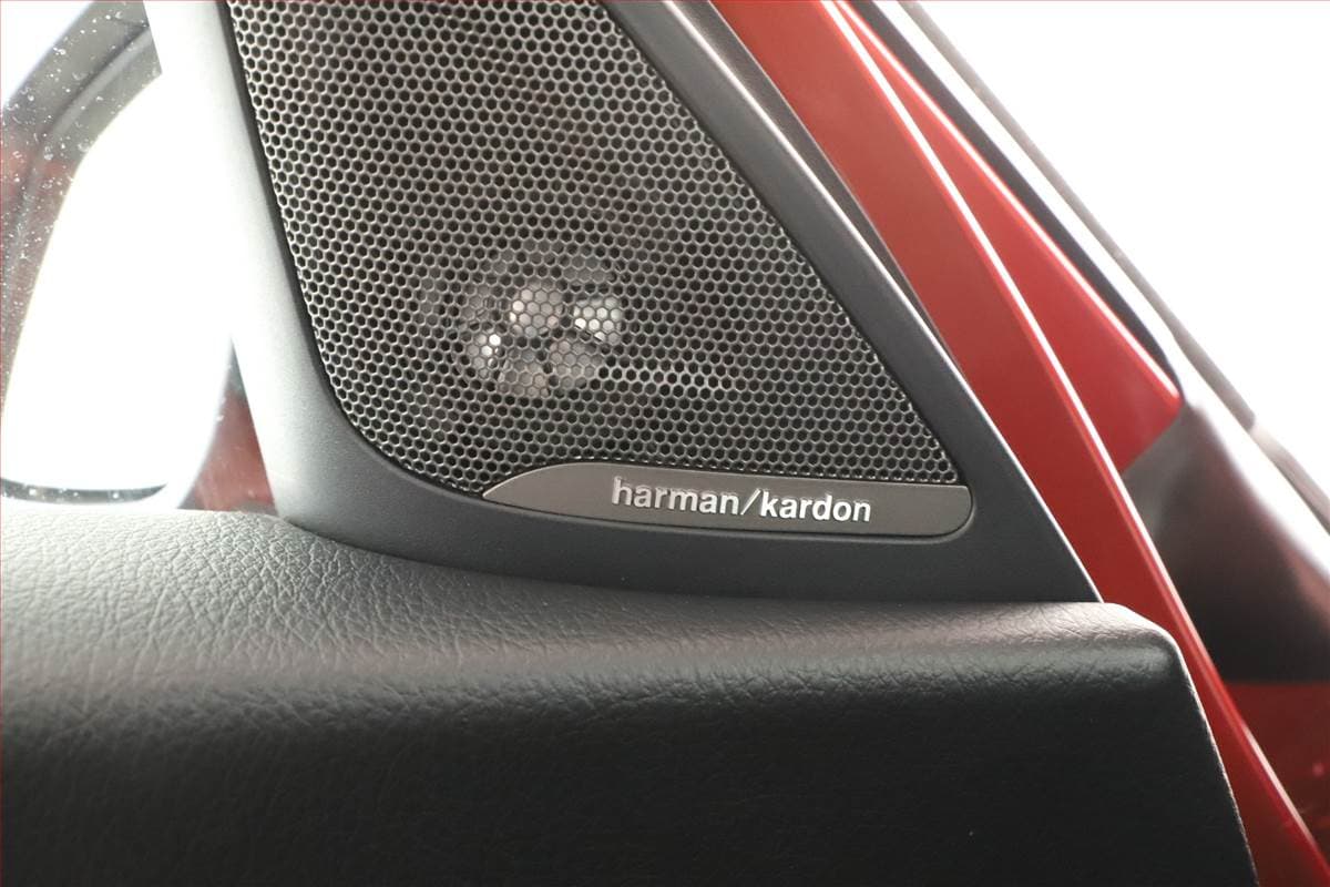 2016 BMW 1-SERIES - 20