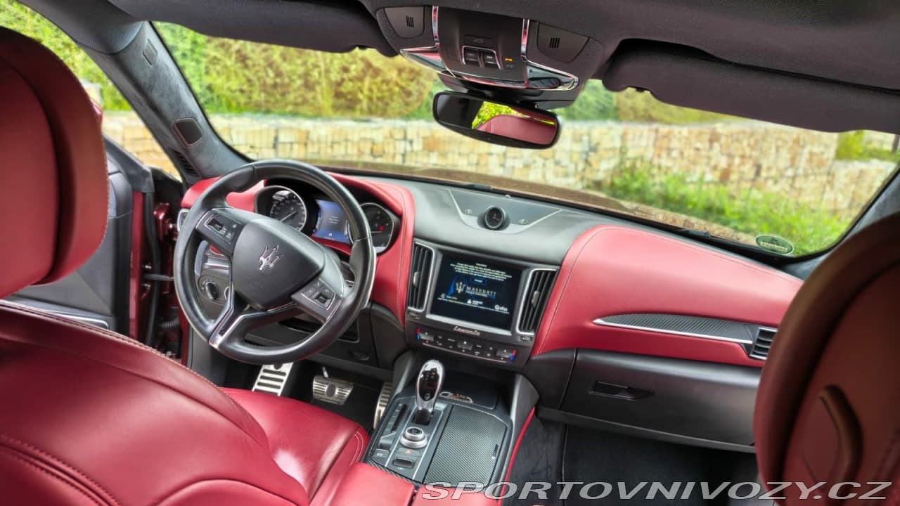 2017 Maserati LEVANTE - 11