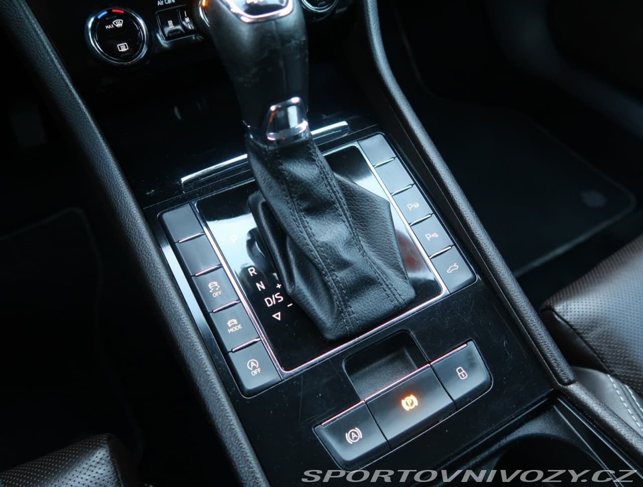 2019 Škoda SUPERB - 13