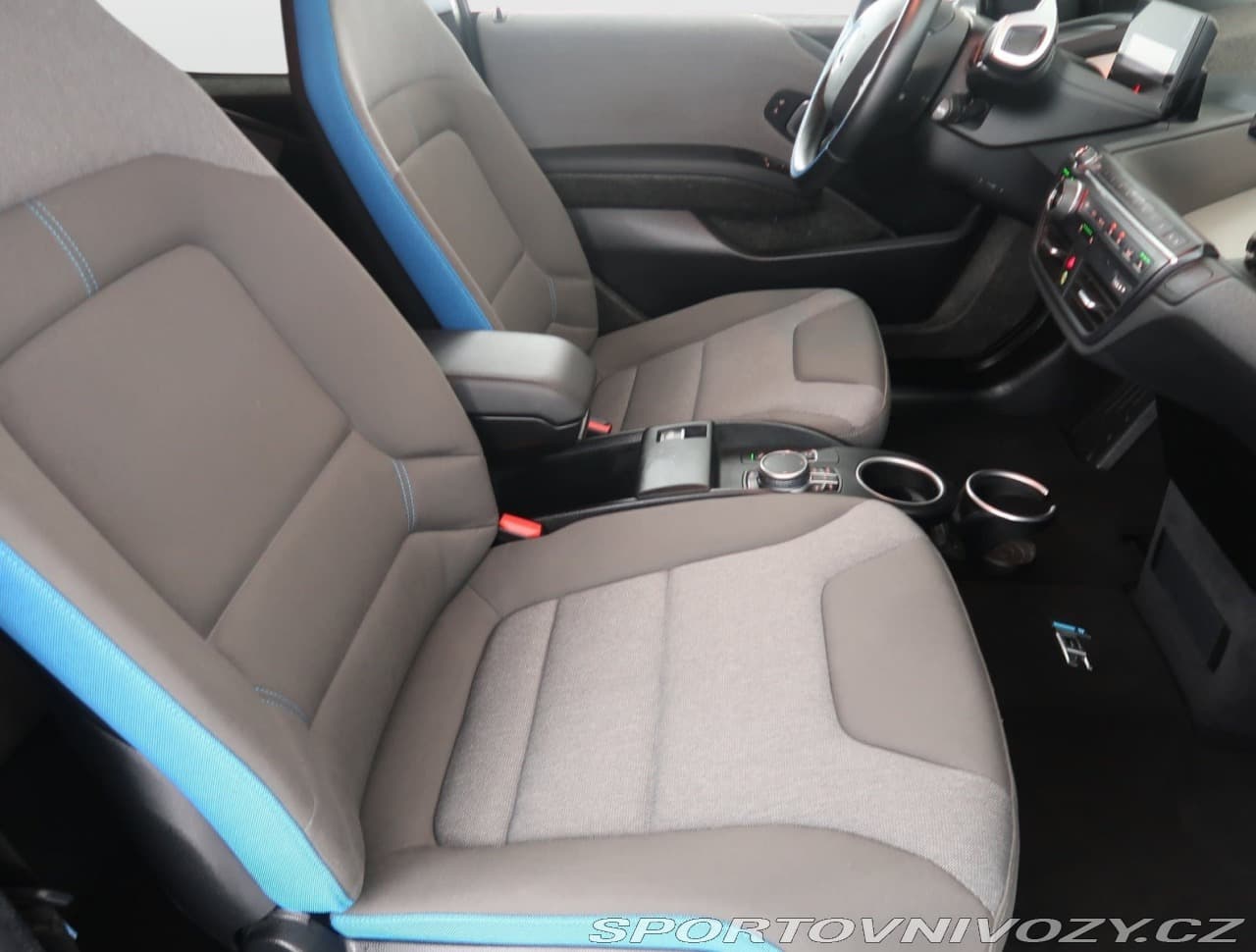 2020 BMW i3 - 9