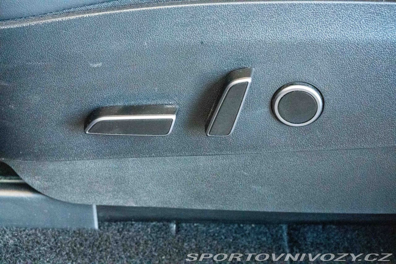 2023 Tesla MODEL Y - 18