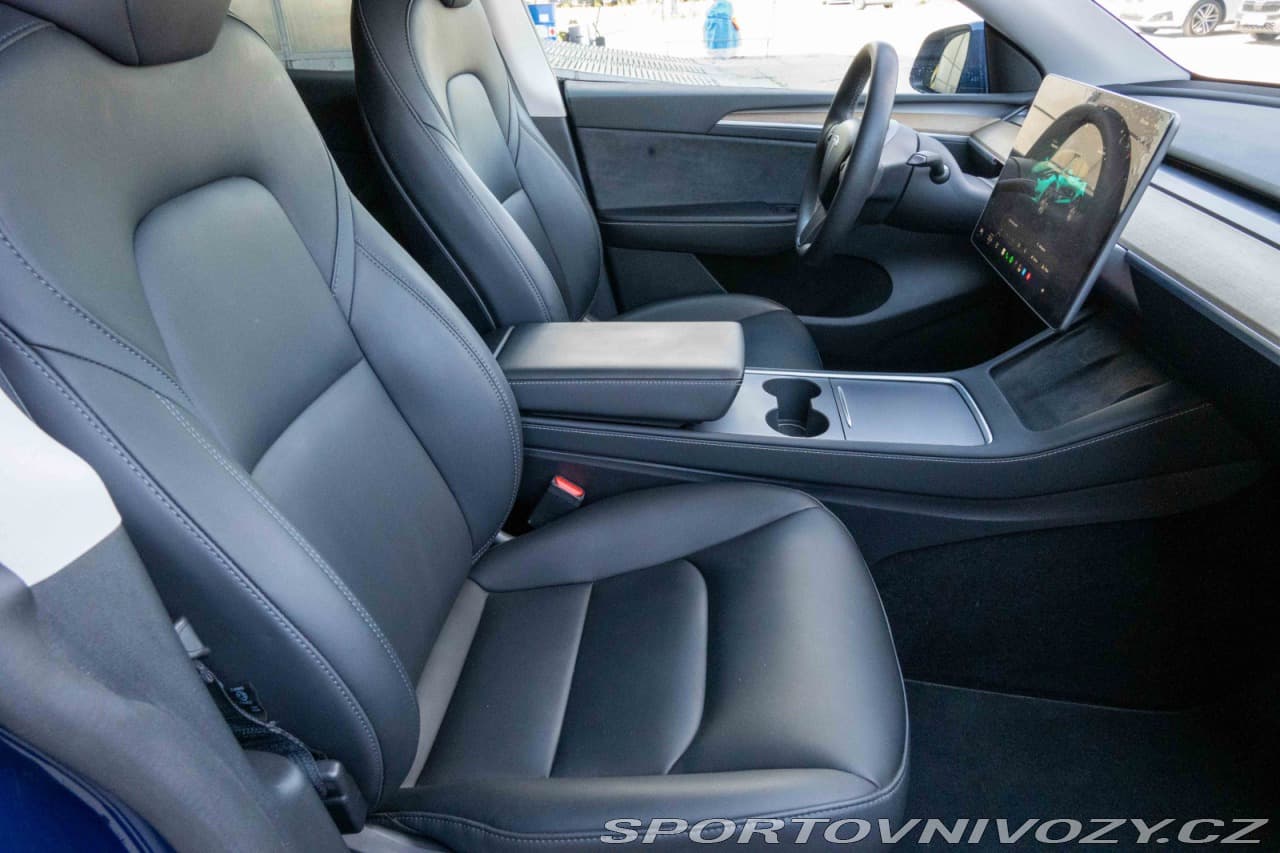 2023 Tesla MODEL Y - 9