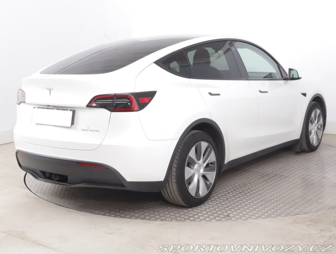 2023 Tesla MODEL Y - 5