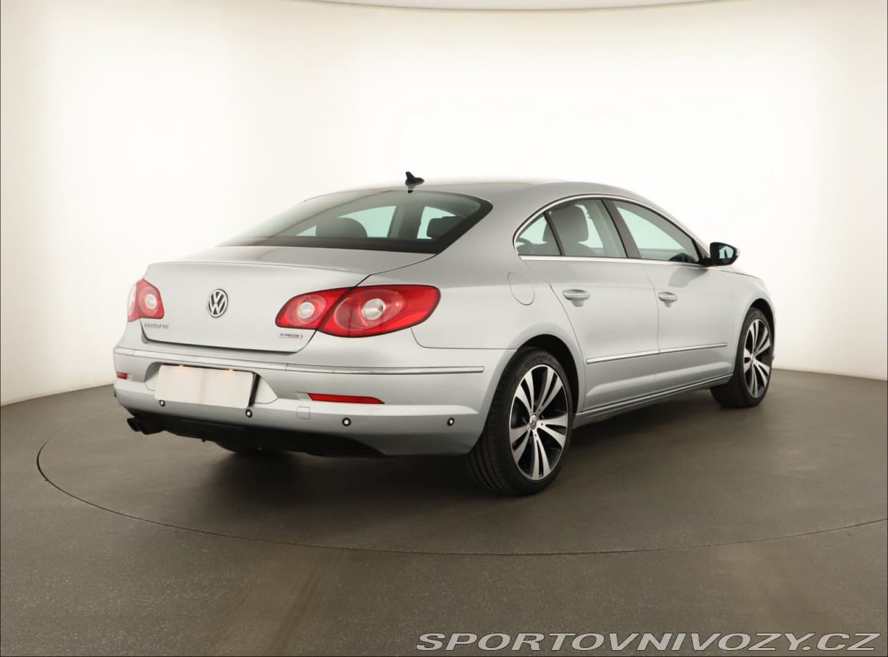 2011 Volkswagen PASSAT CC - 5
