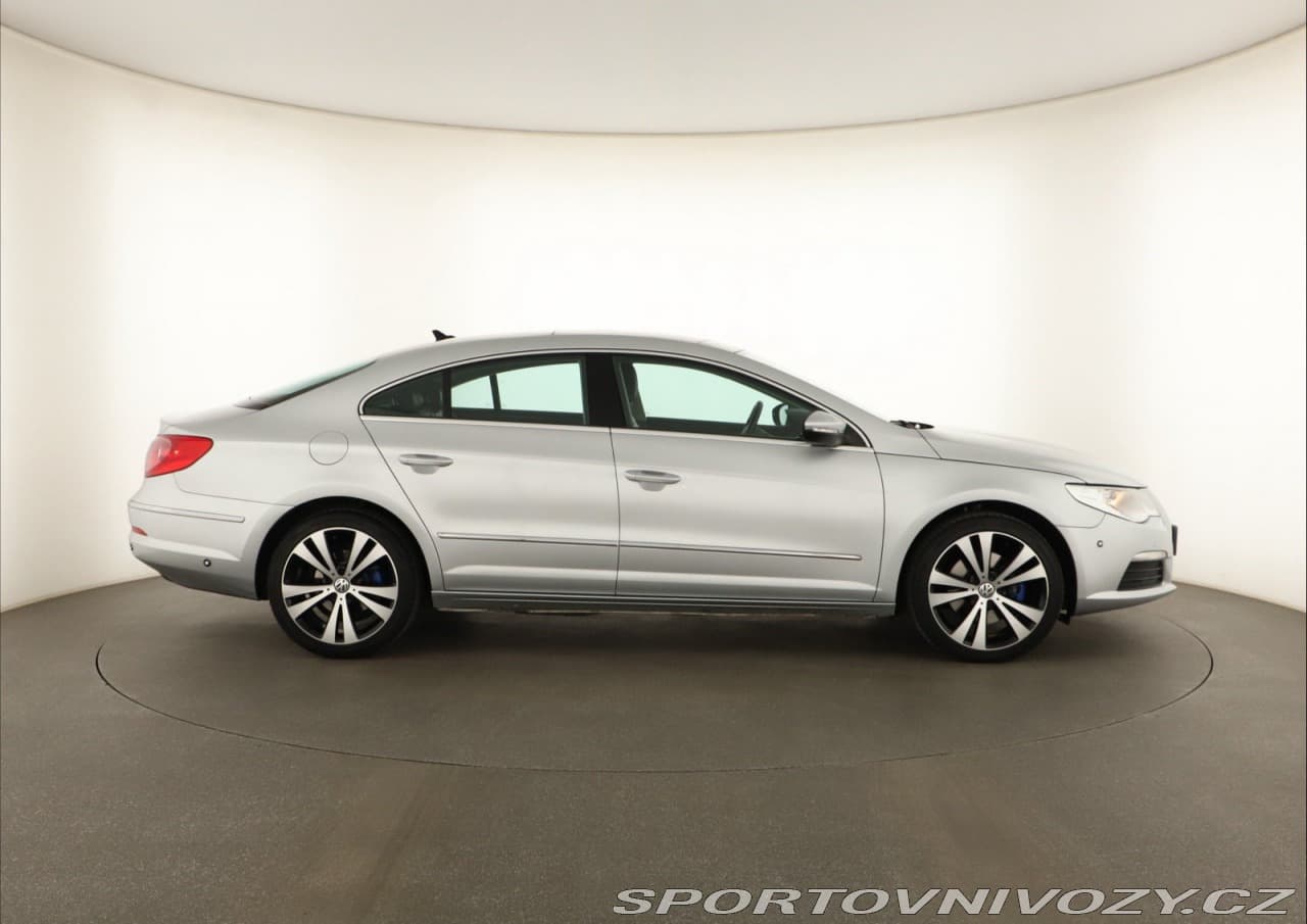 2011 Volkswagen PASSAT CC - 6
