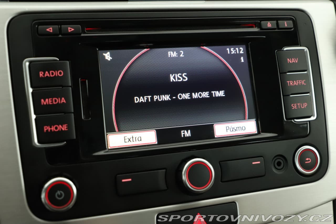 2011 Volkswagen PASSAT CC - 9