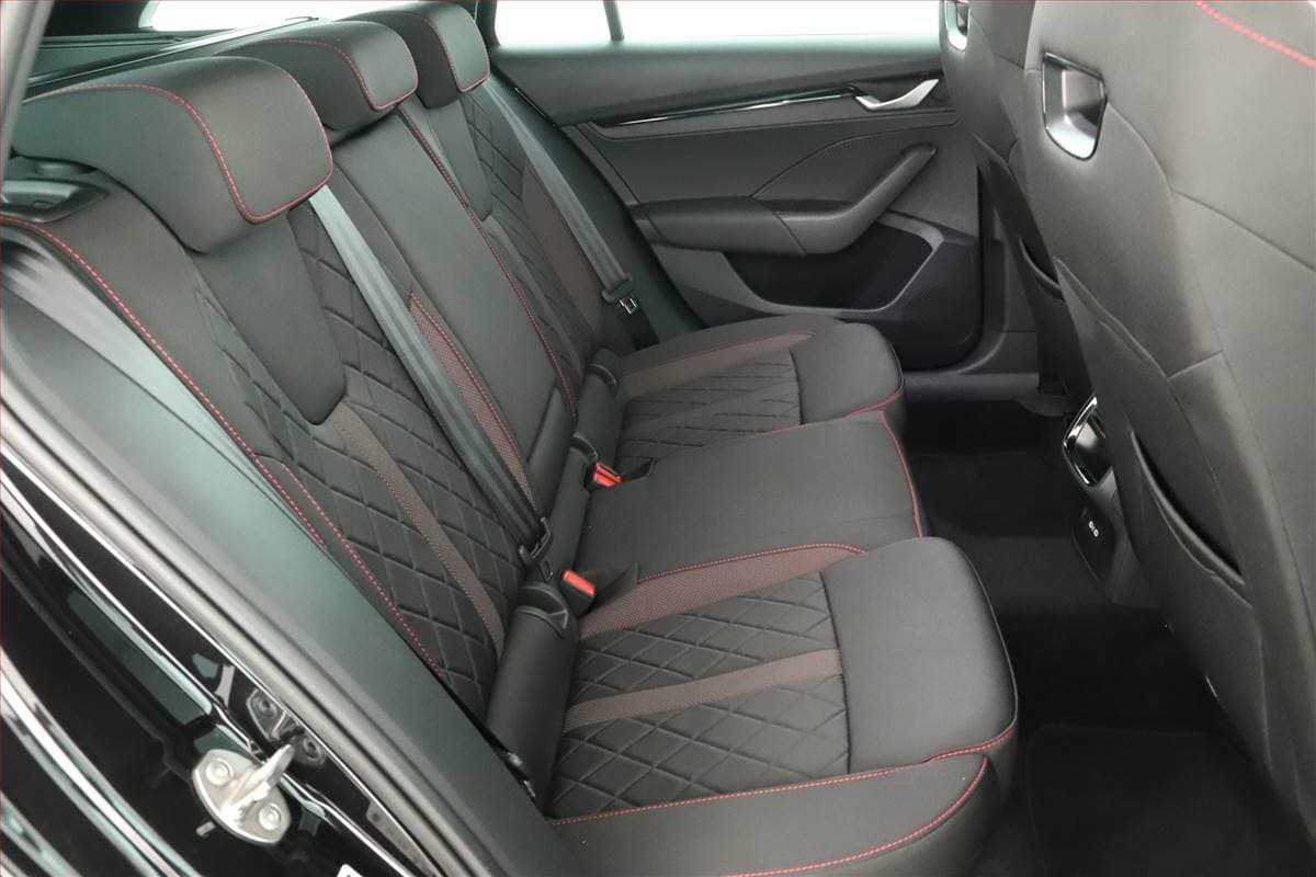 2025 Škoda OCTAVIA - 7