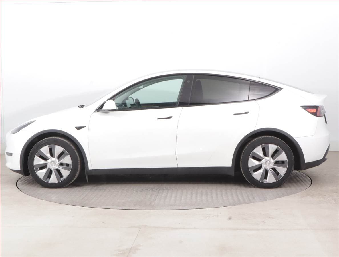 2023 Tesla MODEL Y - 3