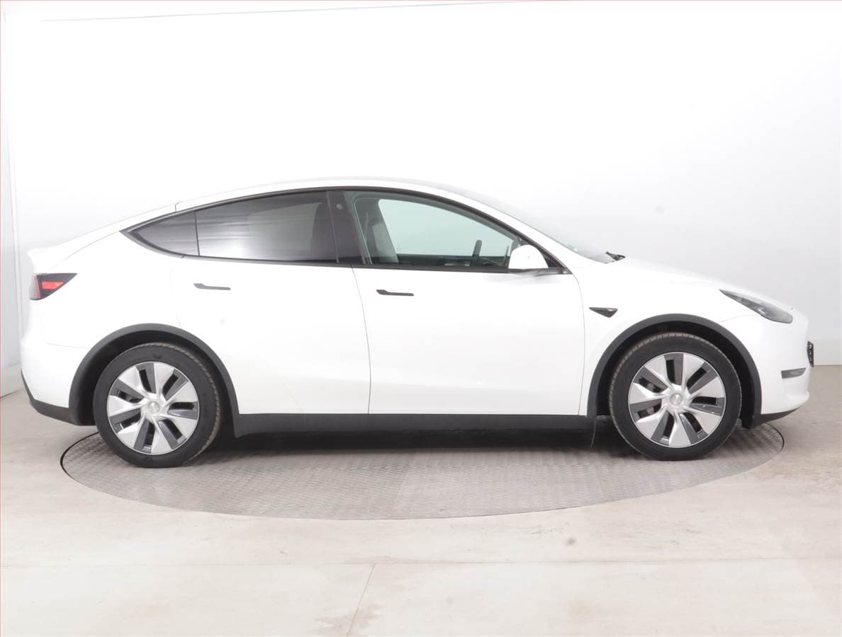 2023 Tesla MODEL Y - 6