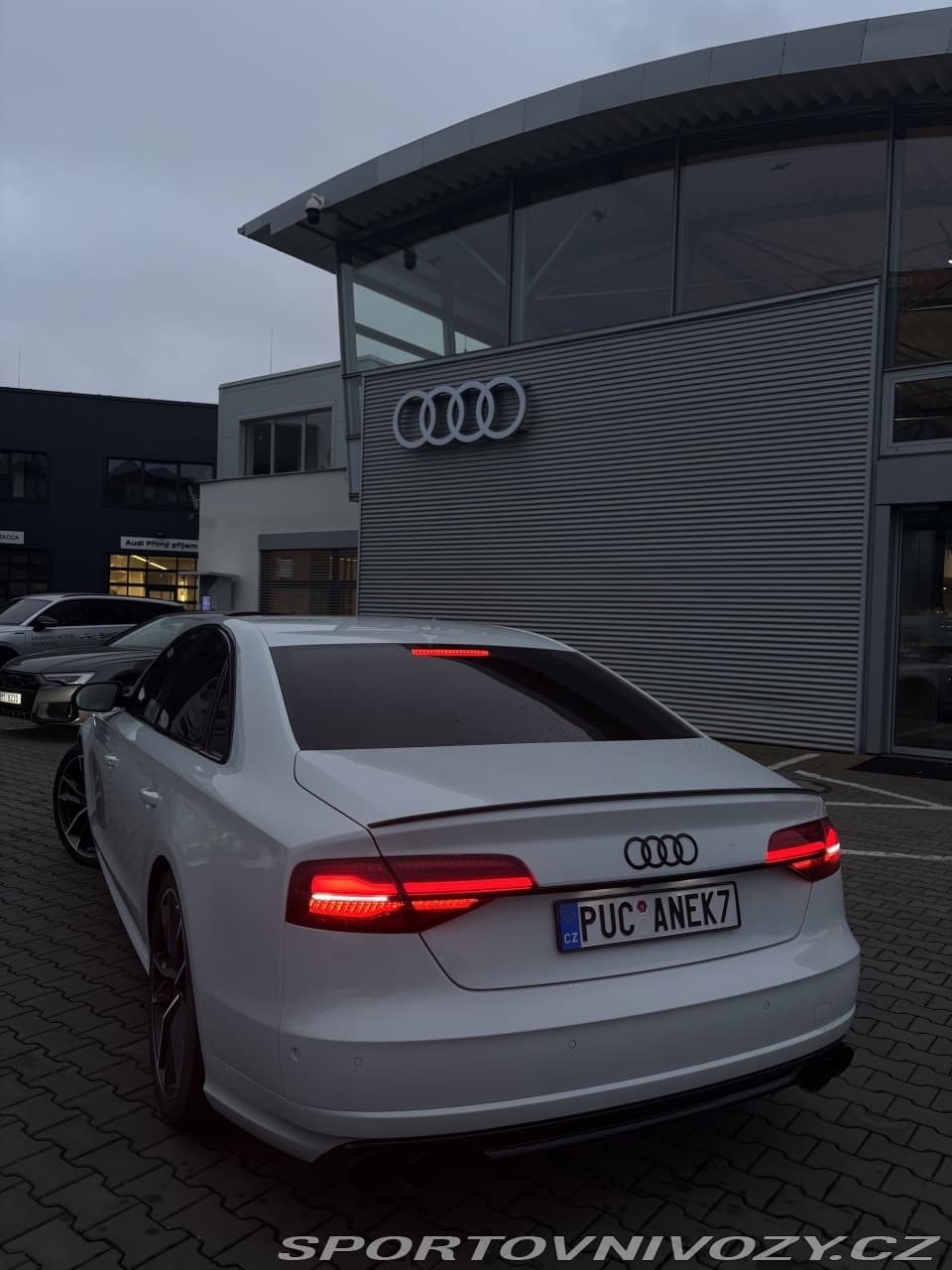 2017 Audi S8 - 4