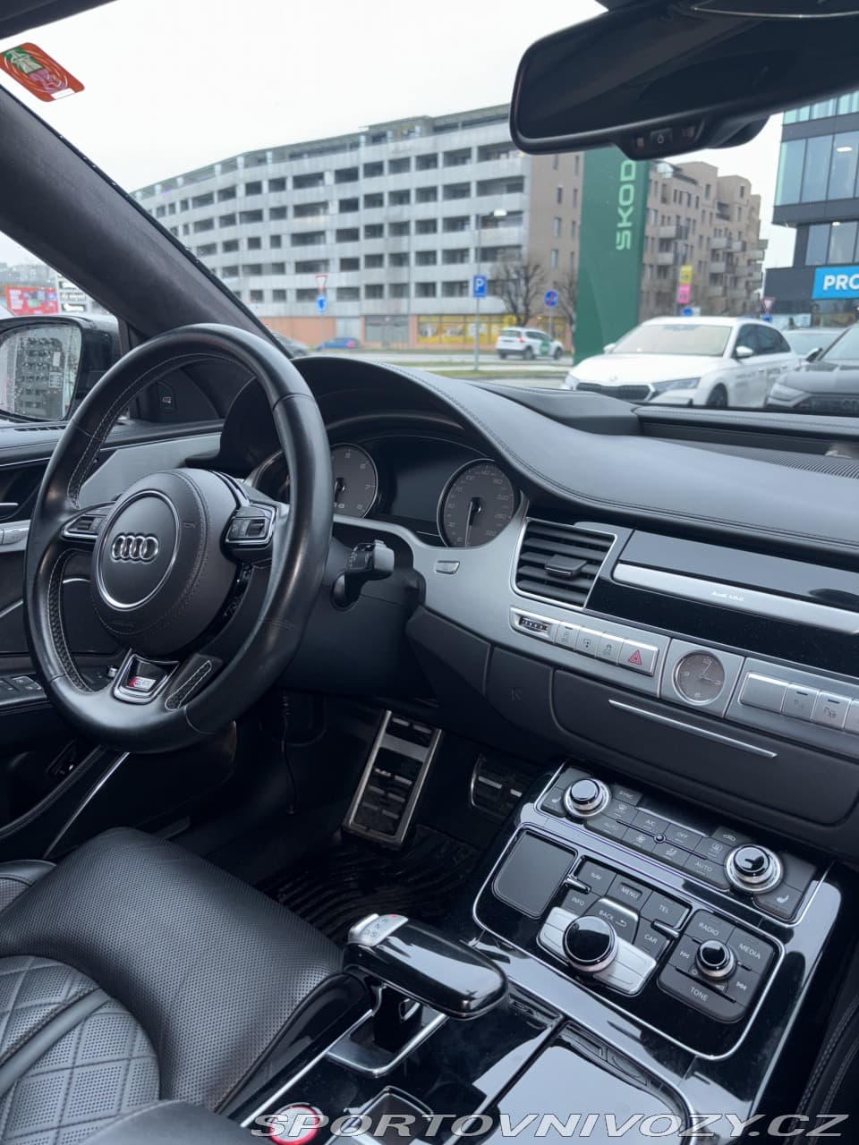 2017 Audi S8 - 8
